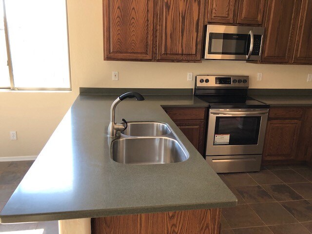 Building Photo - New carpet....great house for the money in Estrella Mountain Ranch!