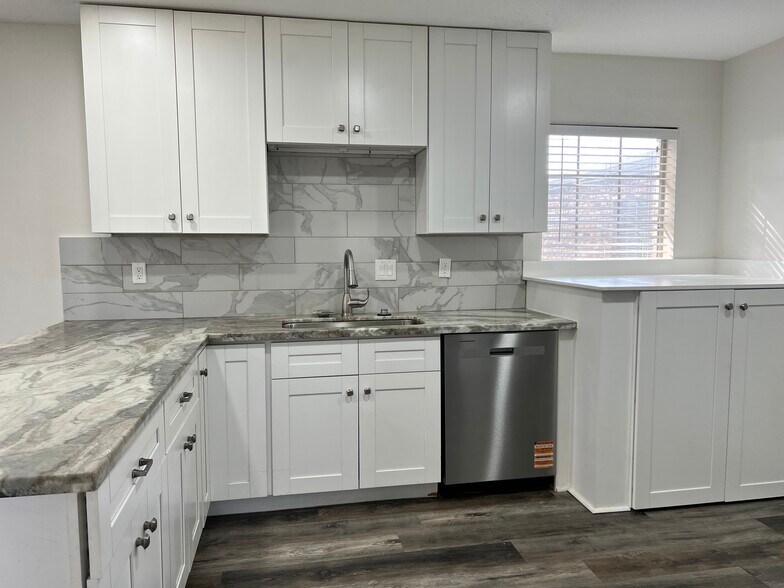 New Dishwasher - 2101 Fountain View Dr