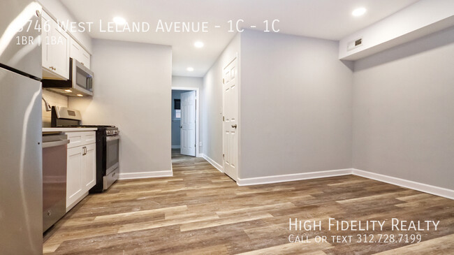 Building Photo - 3746 W Leland Ave