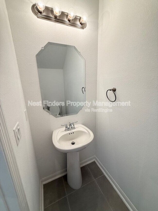 Building Photo - 358 Annies Pl