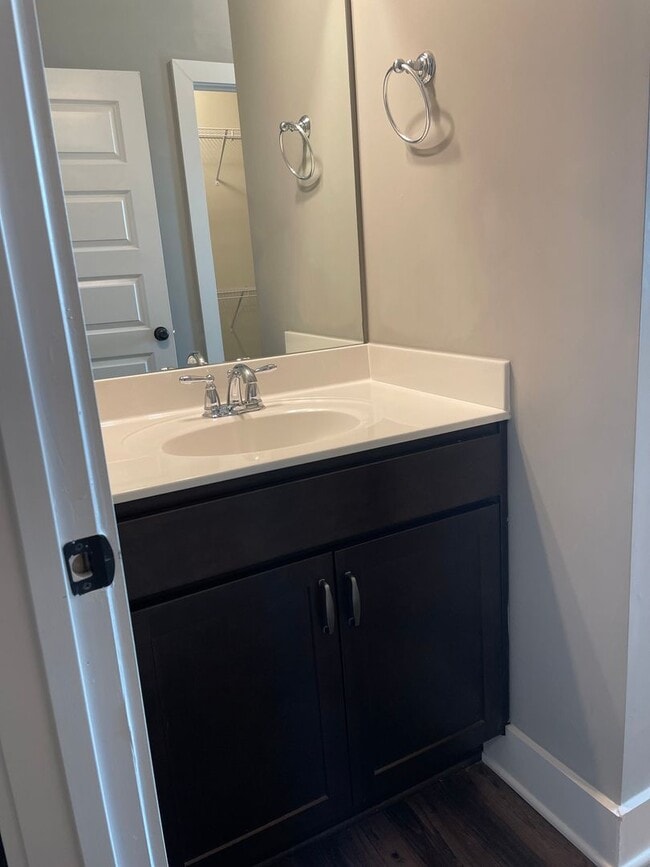 Building Photo - 3 Bedroom Home With Spacious Garage and Fenced Backyard!