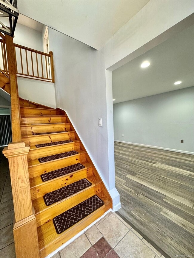 Building Photo - 31 Denman Rd