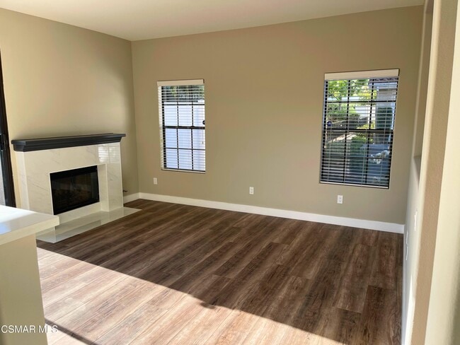 Building Photo - 429 Dante Way