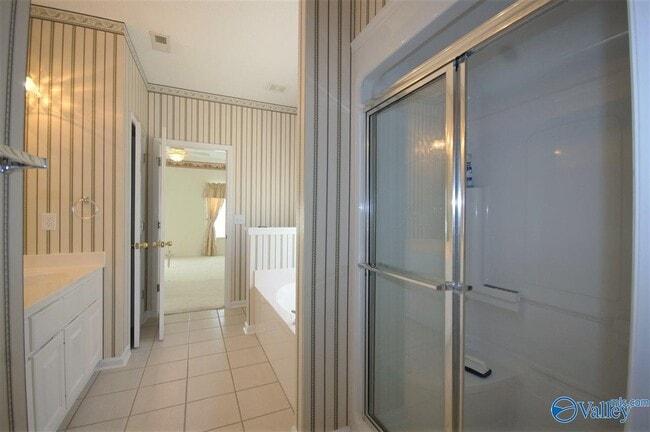 Building Photo - 209 Bridgeway Cir
