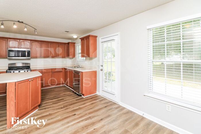 Building Photo - 4150 McBride Dr