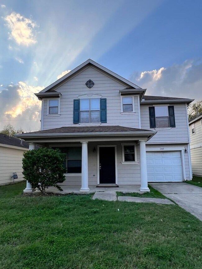 Building Photo - Great property in a GREAT COMMUNITY!!