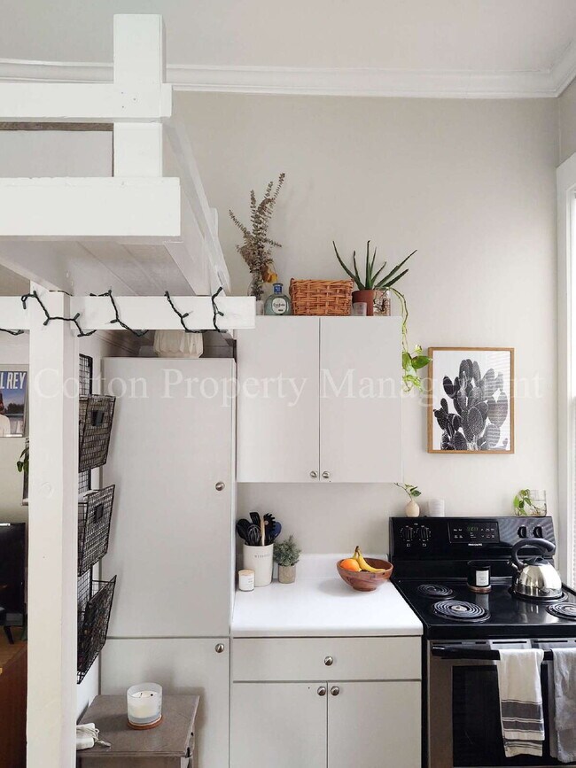 Building Photo - STUDIO/1BA unit in Downtown Wilmington - $900/month - Cat friendly* - Water/Sewer/Trash included!