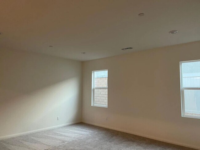 Building Photo - 8277 Country Mile Ln