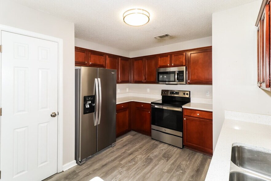 Building Photo - 9996 Houston Birch Dr