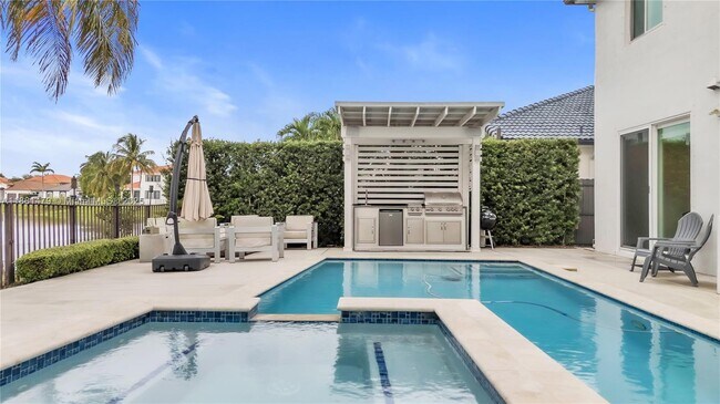 Building Photo - 3366 SW 152nd Pl