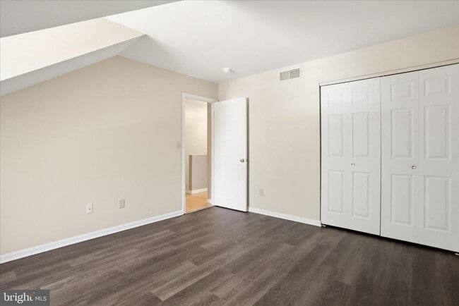 Building Photo - 1008 Orchard Dr