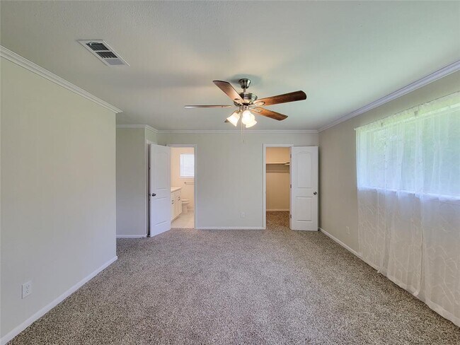 Building Photo - 25911 Maplewood Dr