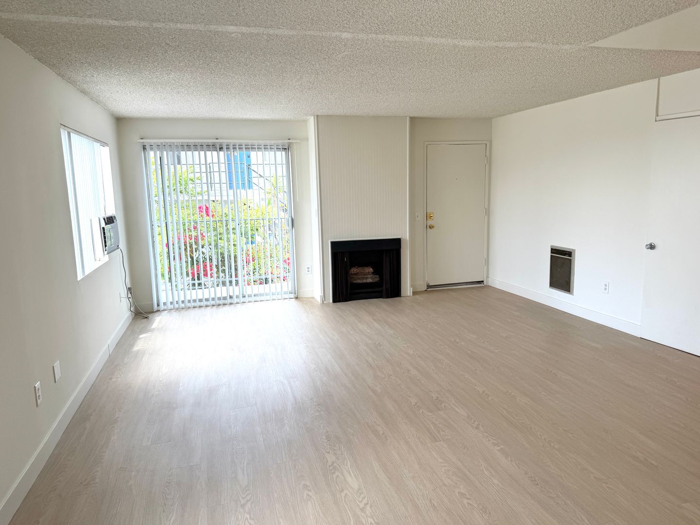 Building Photo - 3432-3434 S Centinela Ave