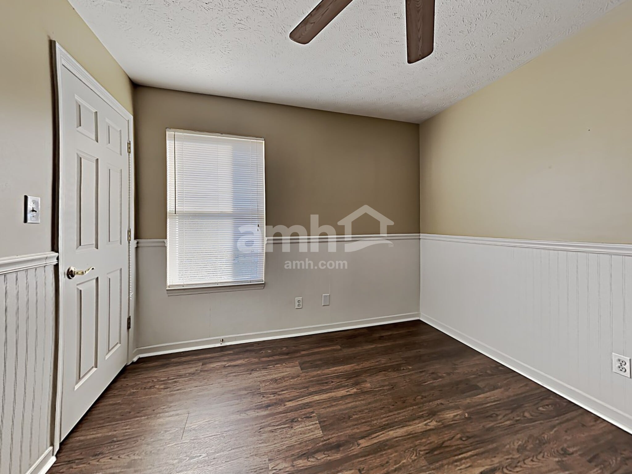 Building Photo - 2521 Monarchy Ln