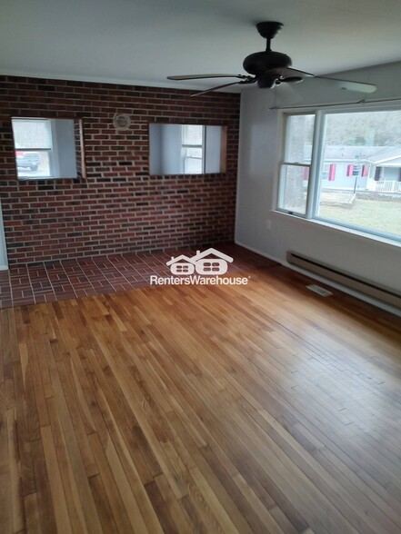 Building Photo - 1522 Sappington Dr