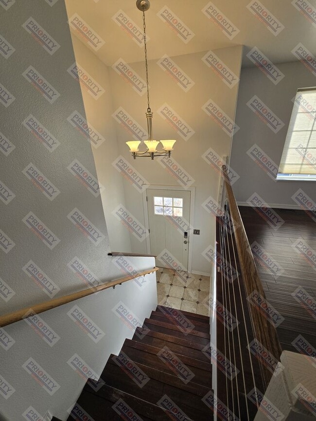 Building Photo - Single Family Home with 4 Bedrooms