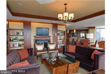 Building Photo - 8220 Crestwood Heights Dr