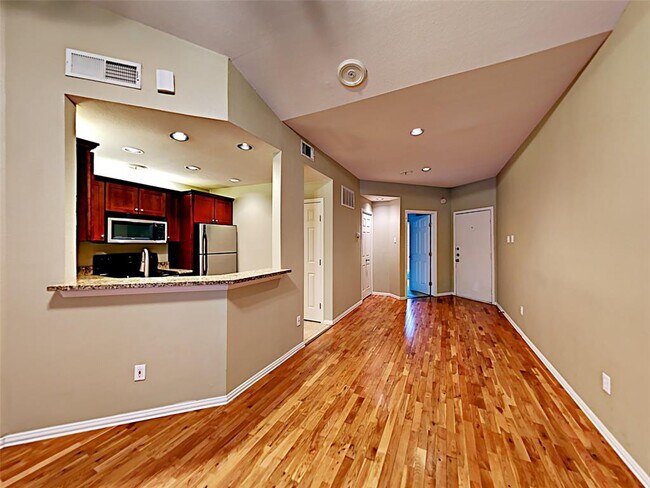 Building Photo - 4104 N Hall St
