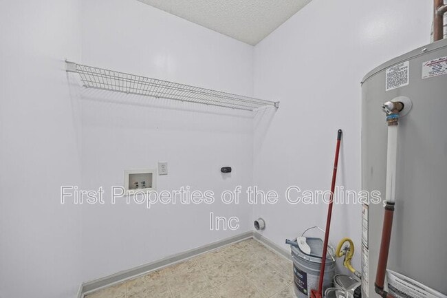 Building Photo - 740 Morningside Dr