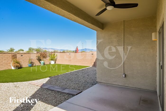 Building Photo - 7536 S Circulo Rio Blanco