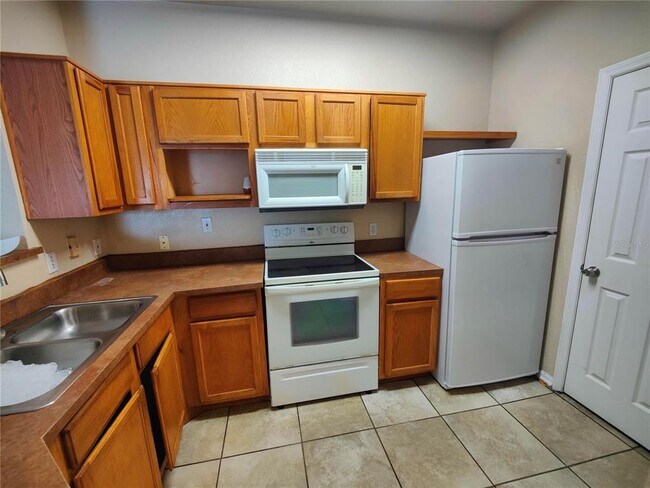 Building Photo - 3737 Castle Pines Ln