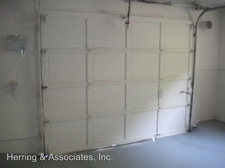 Building Photo - 1826 Rocklund Dr
