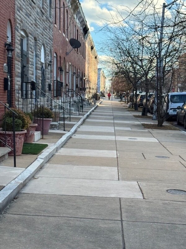 Building Photo - 821 N Collington Ave