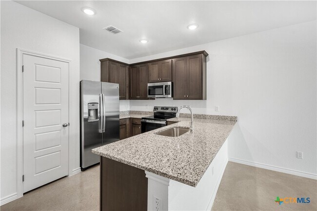 Building Photo - 1230 Concord Dr