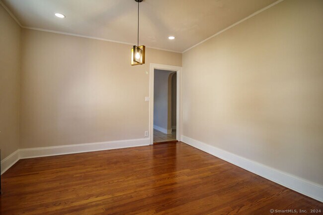 Building Photo - 1175 New Britain Ave