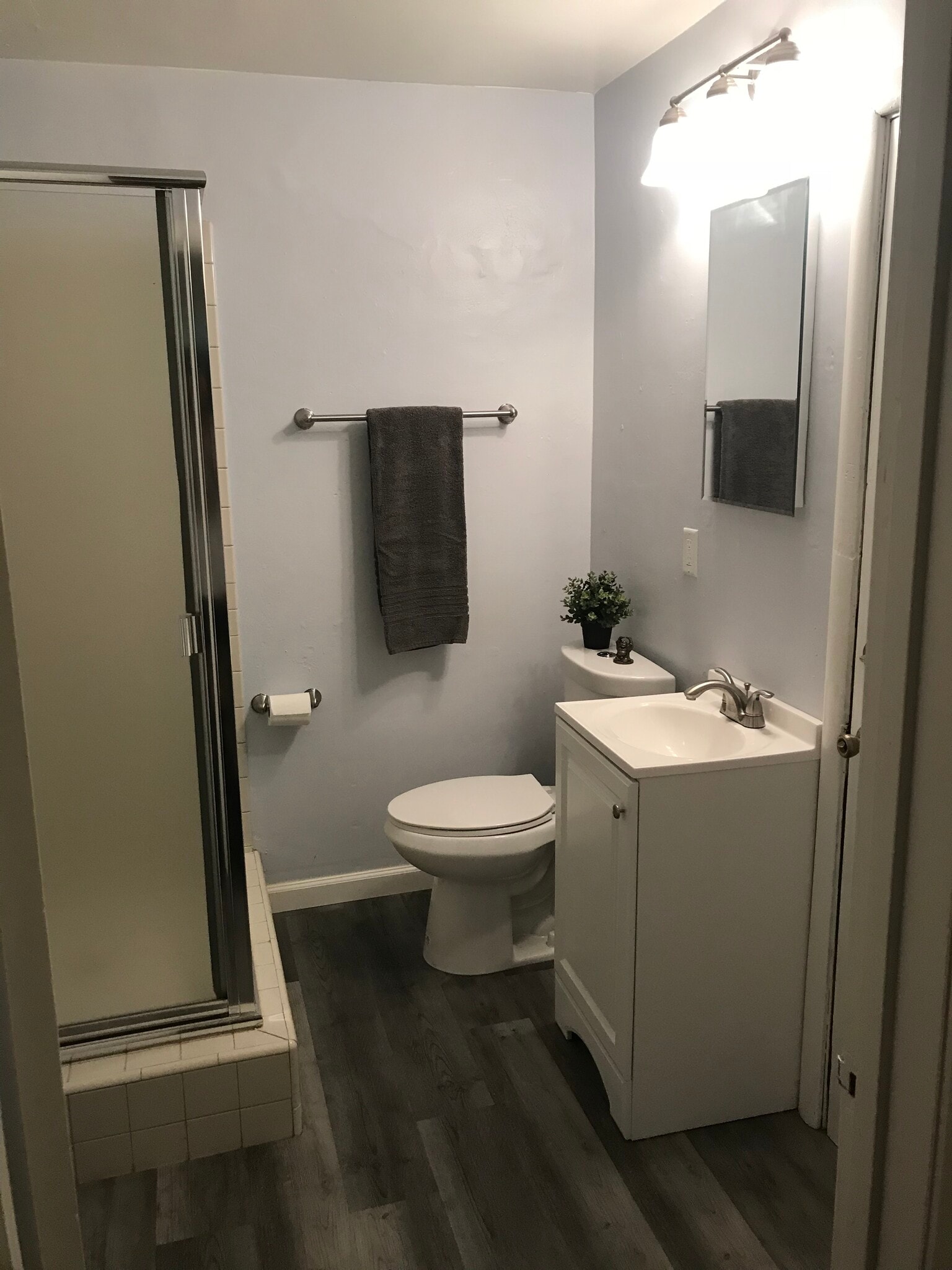Bathroom - 2612 F St