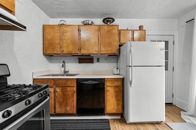 Building Photo - 5322 Junius St