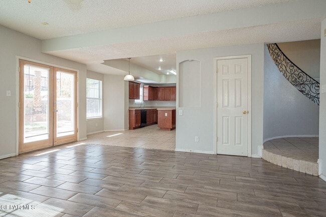 Building Photo - 3057 Tierra Mina Dr
