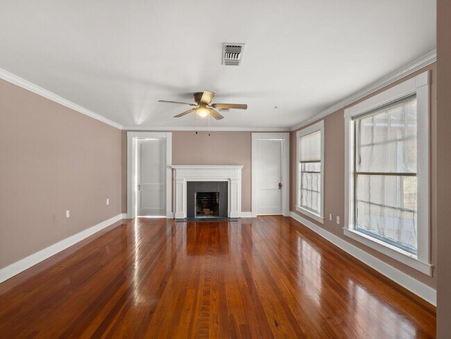Building Photo - Enchanting 4-bedroom, 3-bathroom historical home