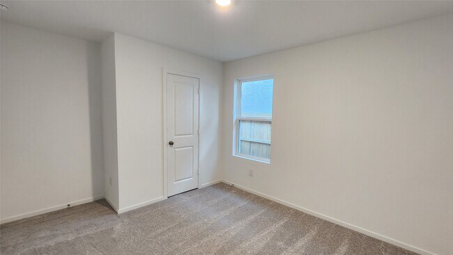 Building Photo - 26735 Feather Reed Dr