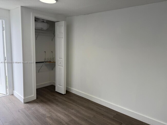 Building Photo - 20601 SW 116th Rd
