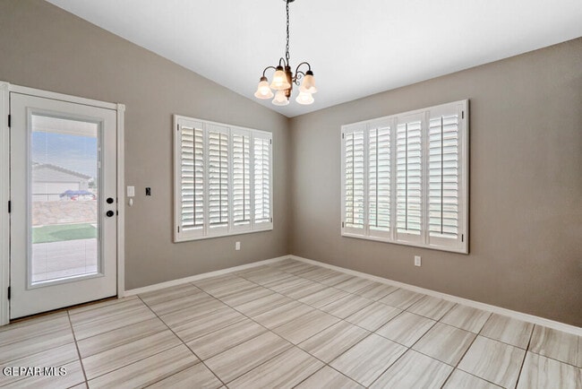 Building Photo - 1908 Thomas Lackland St