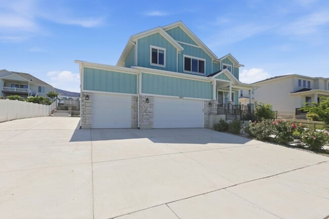 Building Photo - 2877 S Greenhead Dr