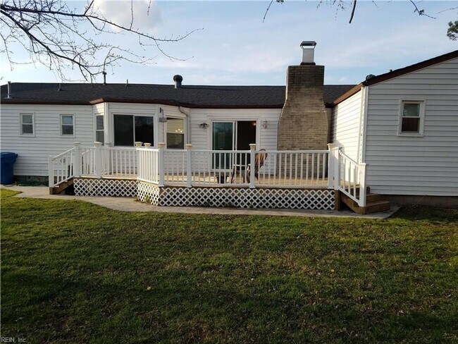 Building Photo - Remodeled 3BR Home in Indian Lakes - Granite Counter Tops and Stainless Steel Appliances