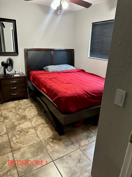 1st bedroom - 3840 Janie Ct