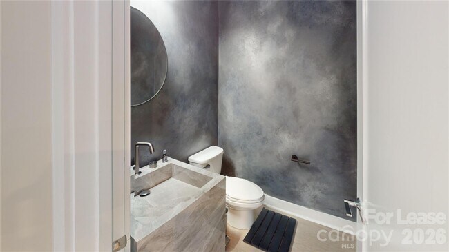 Building Photo - 3804 Sky Haven Dr