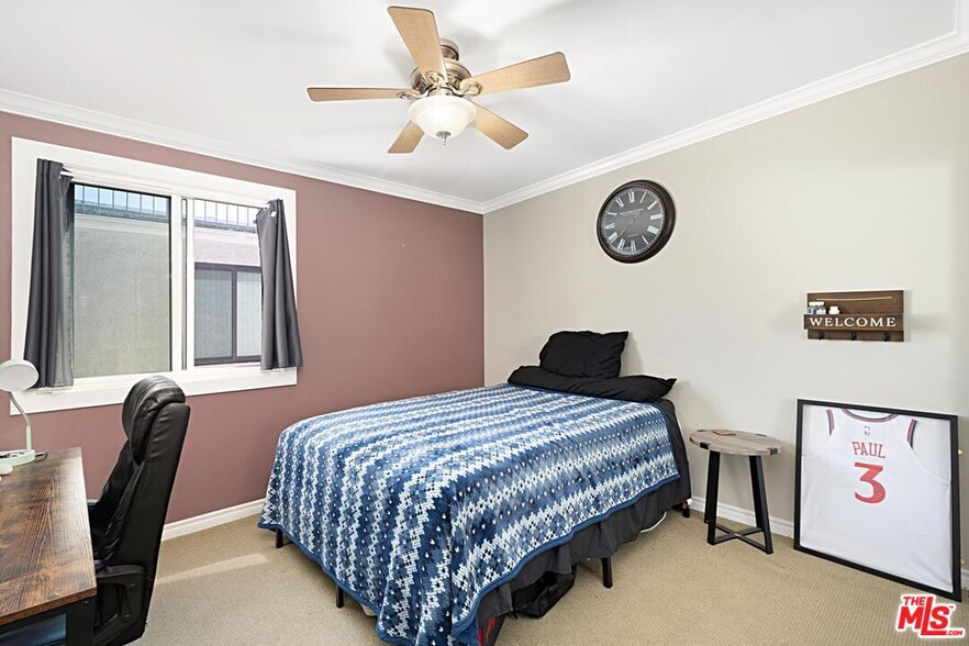 Building Photo - 8172 Manitoba St