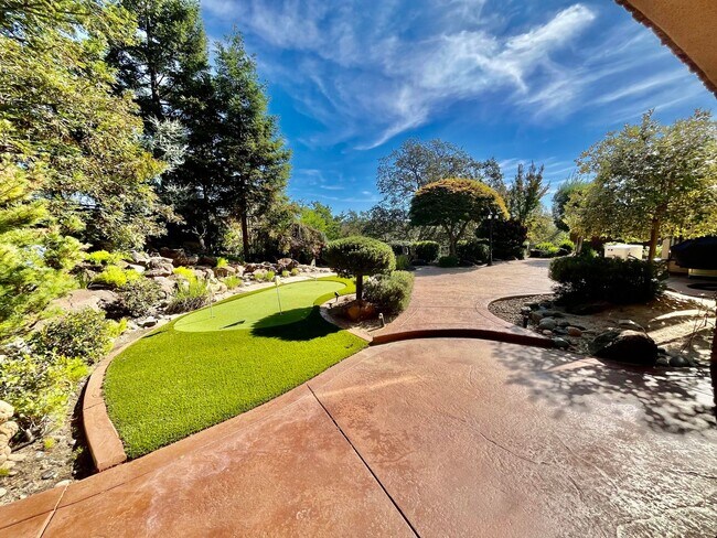 Building Photo - 3381 Black Oak Dr