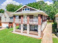 Building Photo - ROWLAND 806