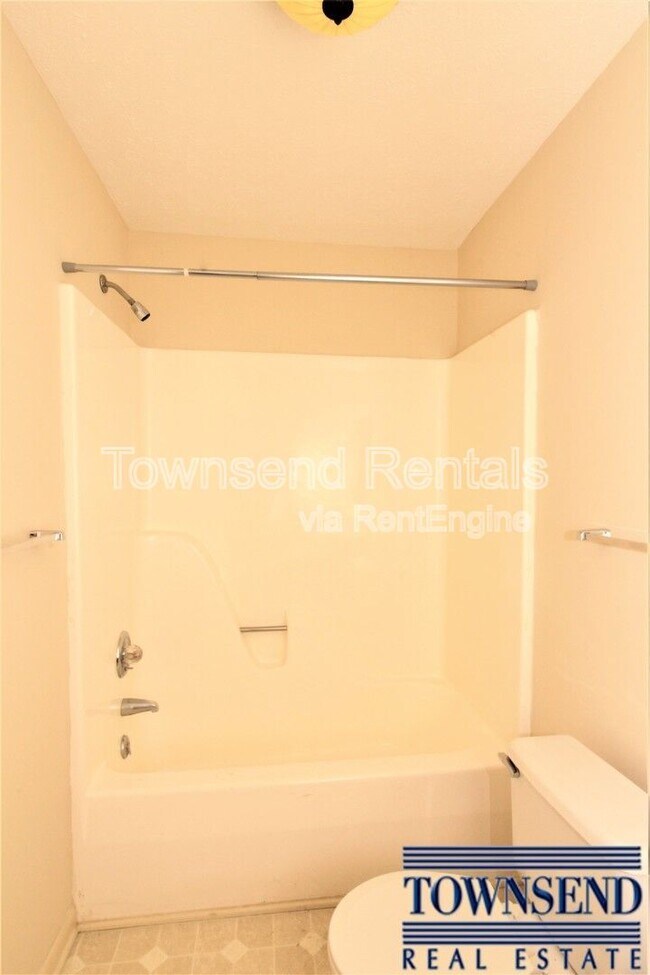 Building Photo - 2712 Helaman Ct