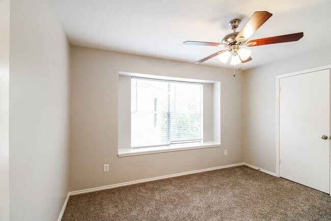 Building Photo - 3310 Tenaha Dr