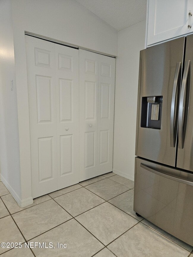 Building Photo - 1107 Sea Hawk Dr