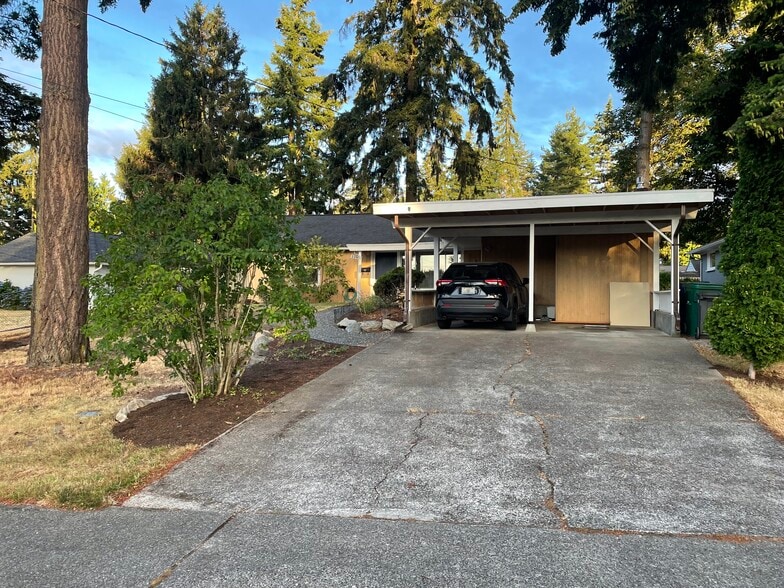 2 car carport with small shop - 22908 54th Ave W