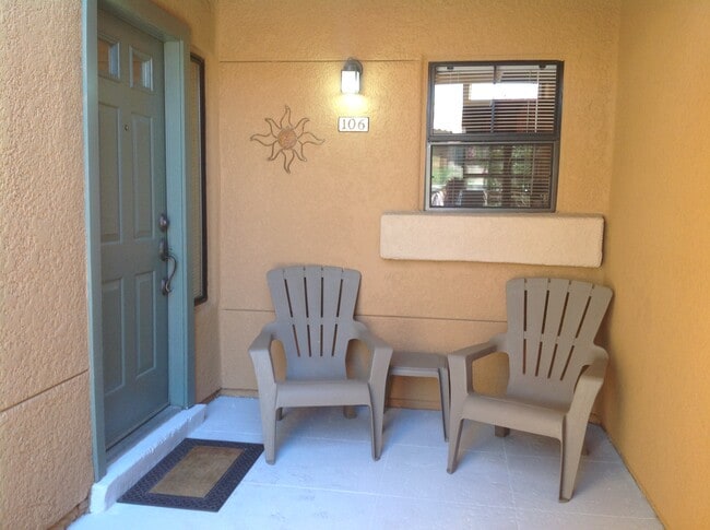 Building Photo - 6651 N Campbell Ave