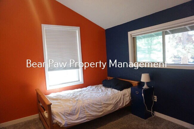 Building Photo - "Charming FULLY FURNISHED Evergreen Retreat: Spacious 4-Bed, 3-Bath Home on Fern Gulch Drive!"