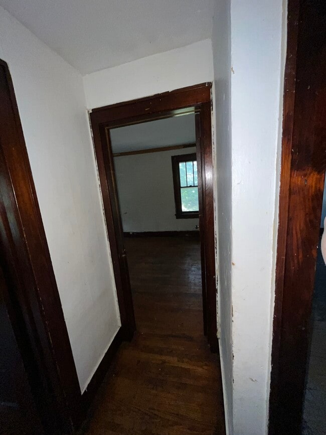 Building Photo - 920 S Maffit St